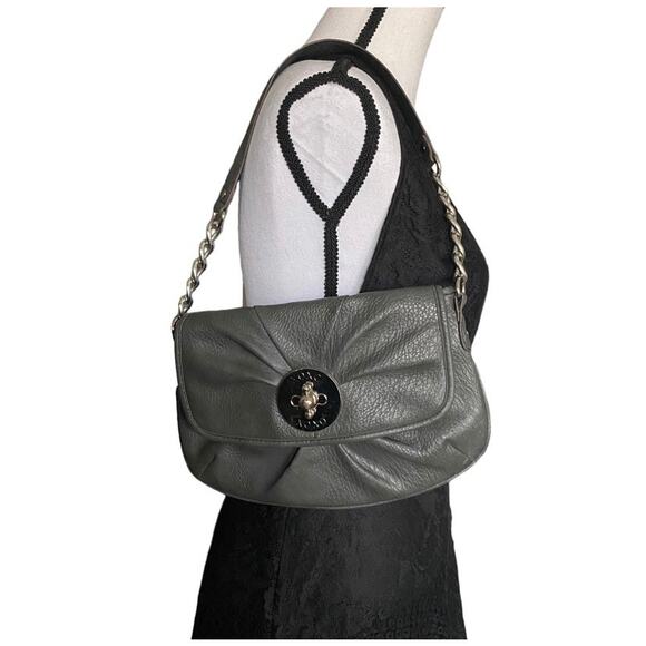 VNTG XOXO Mini Shoulder Bag Purse Gray Flap Front Silver Chain Strap Y2k 90s - Picture 4 of 6